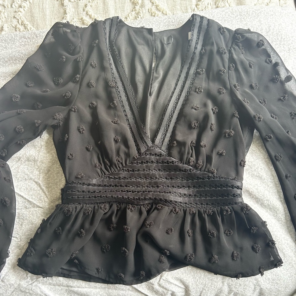 LuLu’s Long sleeved blouse